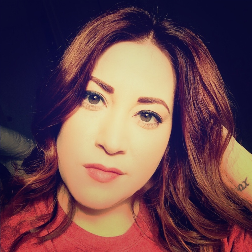 Meet your Posher, Monica