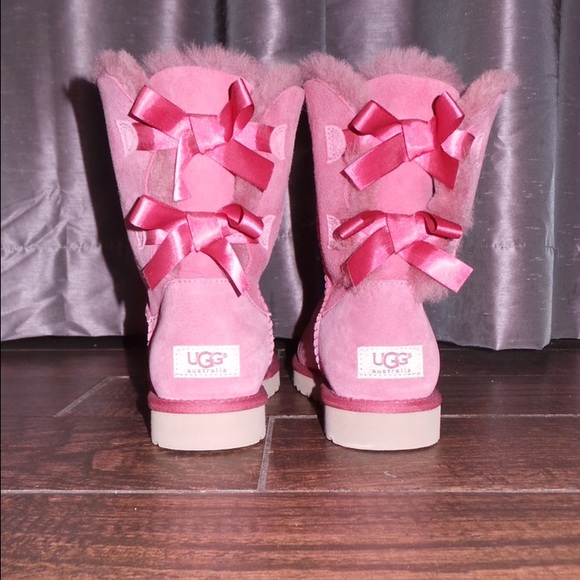 Bailey Bow Uggs