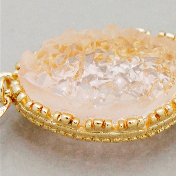 Pink faux Druzy gold necklace & earrings - Picture 3 of 5