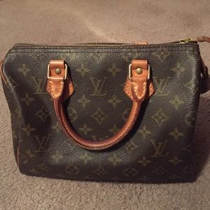 AUTHENTIC VINTAGE LV SPEEDY 25