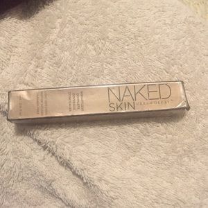 Urban decay, naked skin . Color light warm