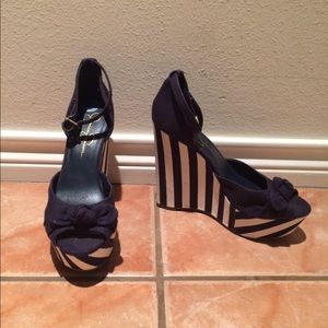 Striped Jessica Simpson Wedges 7.5