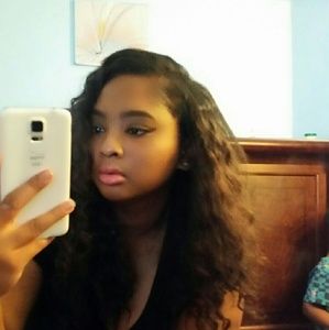 Meet your Posher, Deanna