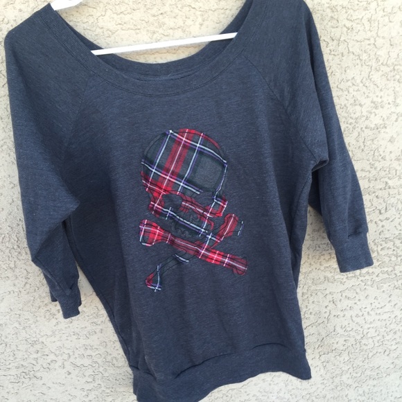 Skull head shirt