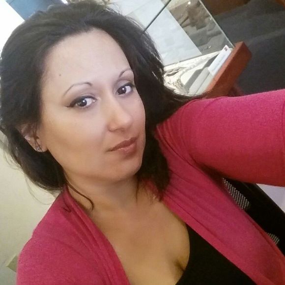 Meet your Posher, Audrey - Picture 1 of 1