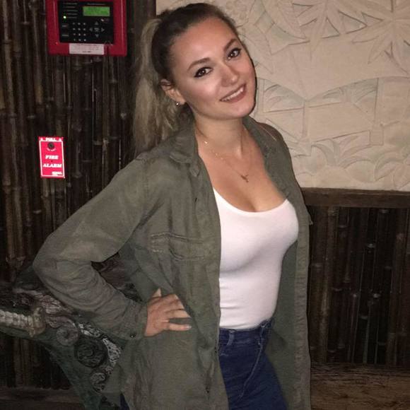 Meet your Posher, Jessica