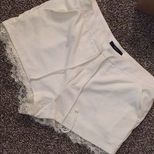 Bottom laced white shorts