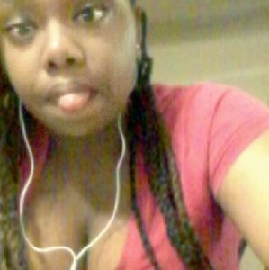 Meet your Posher, Denaya