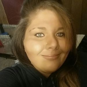 Meet your Posher, Carrie