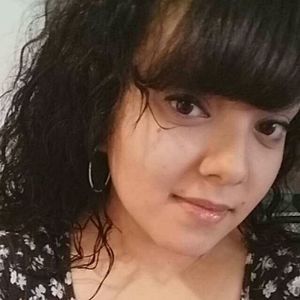 Meet your Posher, Elena