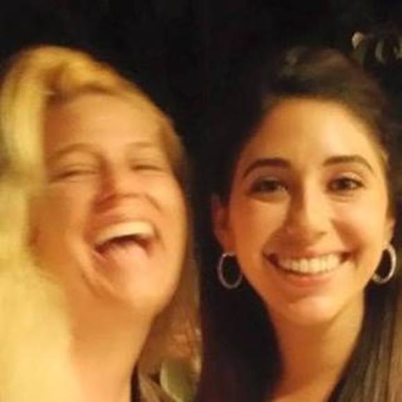 Meet your Posher, Alexis - Picture 2 of 4