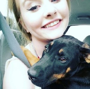 Meet your Posher, Jessica