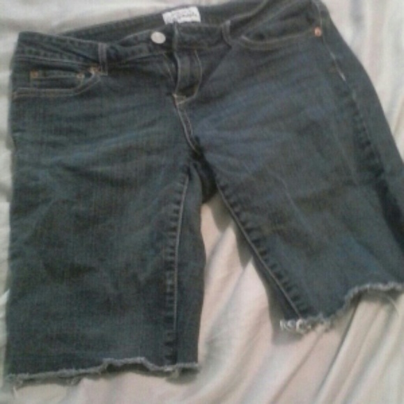 Shorts - Picture 1 of 3