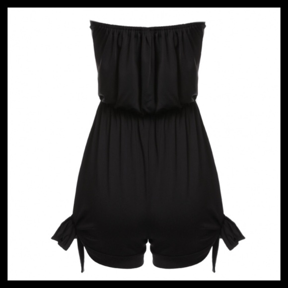 $28✂️LAST CALL✂️ ✨HP✨5⭐️RATED BOW-TIE ROMPER - Picture 3 of 4