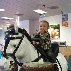 Meet your Posher, Shelly