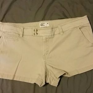 American Eagle Outfitters tan shorts sz 10