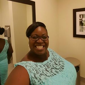 Meet your Posher, Christal