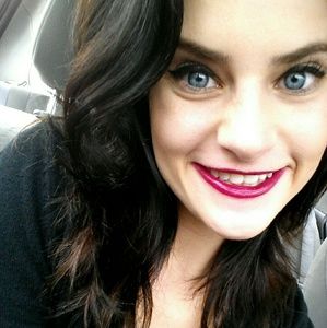 Meet your Posher, Savannah