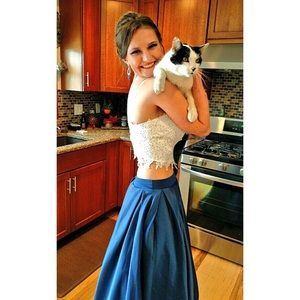 Dave and Johnny 1435 prom dress