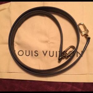 Louis Vuitton monogram crossbody strap