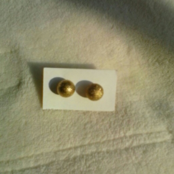 Ear rings