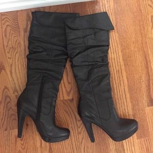 Jessica Simpson Black Platform Boots