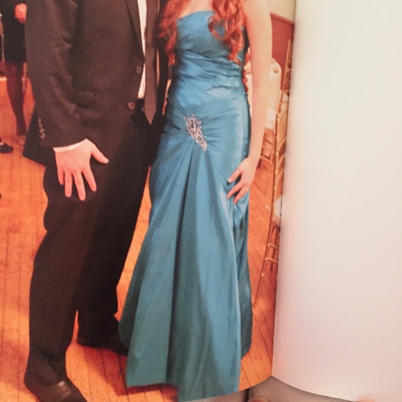 Flirt by Maggie Sottero - Bubble Hem prom dress - Picture 3 of 3