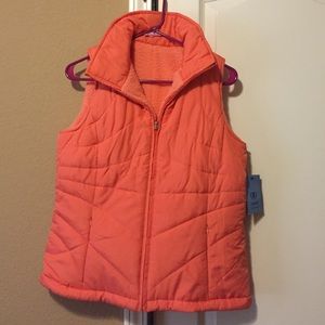 🌟NWT🌟 Orange Izod Vest