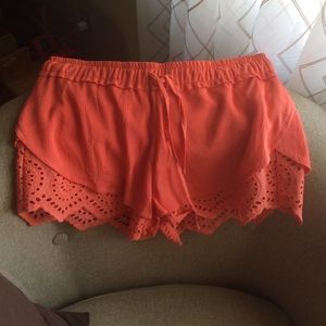 Pretty lace shorts great for summer