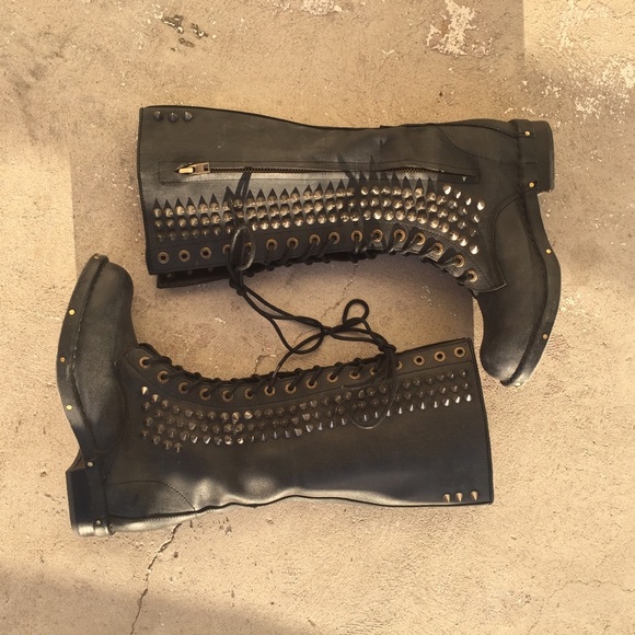 *RESERVED* JC x FP studded boot