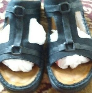 NAOT FOOTWEAR WEDGE SLIDES size 10 or 42