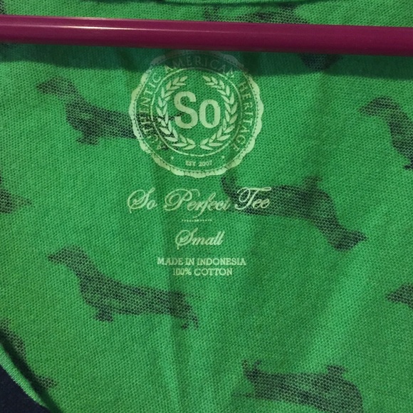 Green Weiner Dog T-Shirt - Picture 2 of 4