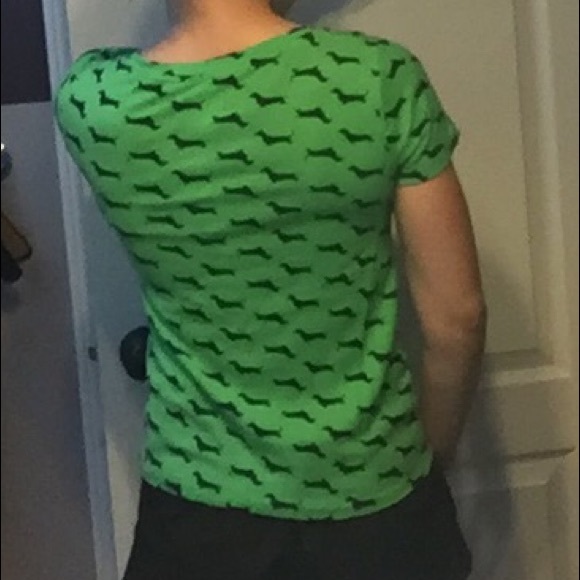 Green Weiner Dog T-Shirt - Picture 3 of 4