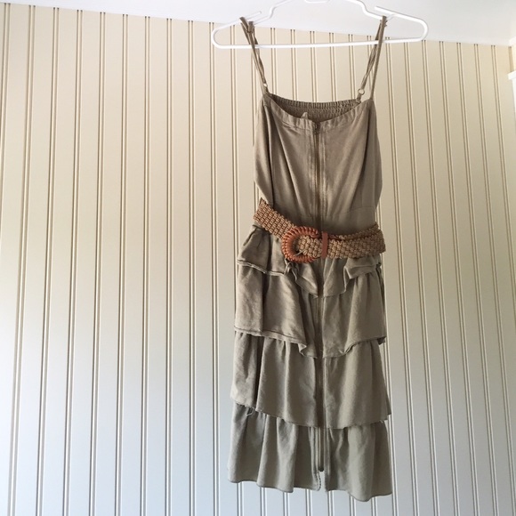 Mine Dresses & Skirts - 🌻FLASH SALE🌻Taupe ruffle dress