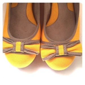 Yellow Flats