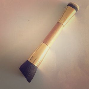 Slenderizer bamboo contouring brush