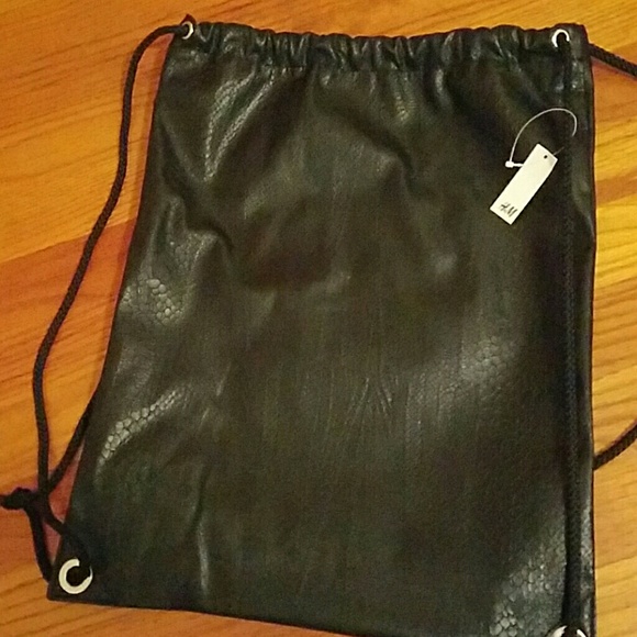FINAL PRICE:  H&m drawstring backback