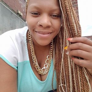 Meet your Posher, Sharron