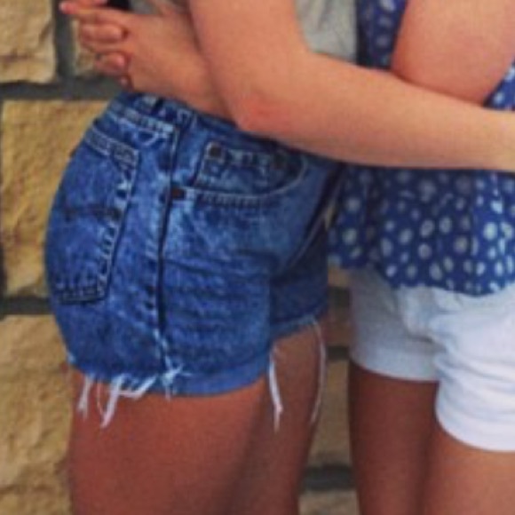 Levis high waisted Jean shorts