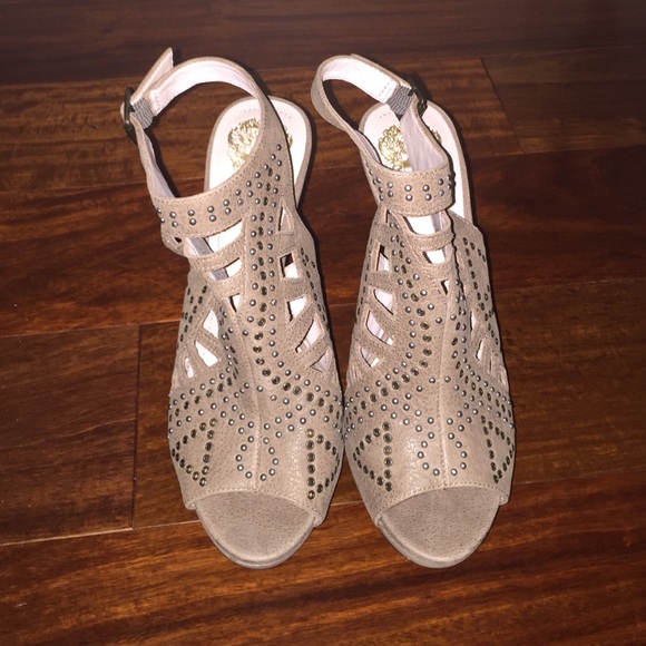 Vince Camuto heels