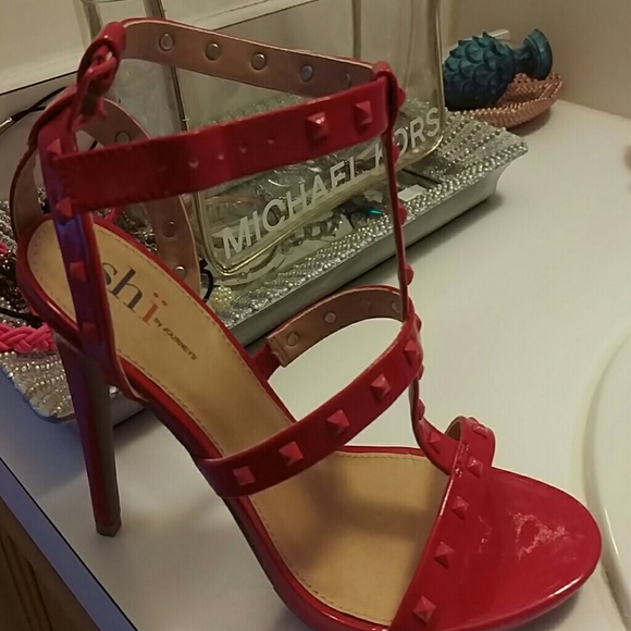 Red heel