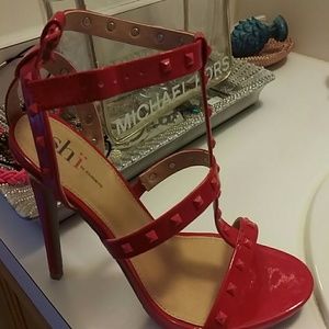 Red heel