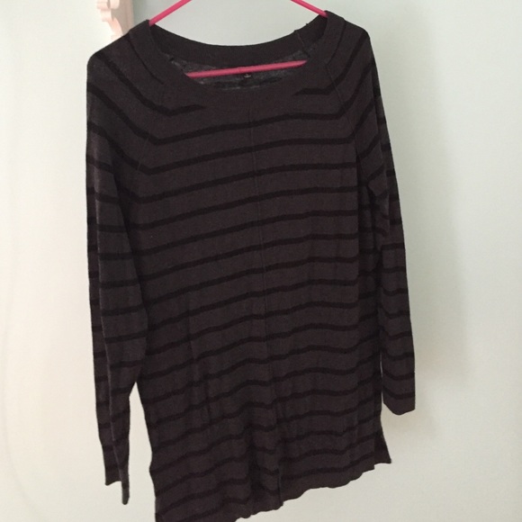 Never been worn basic Ann Taylor sweater