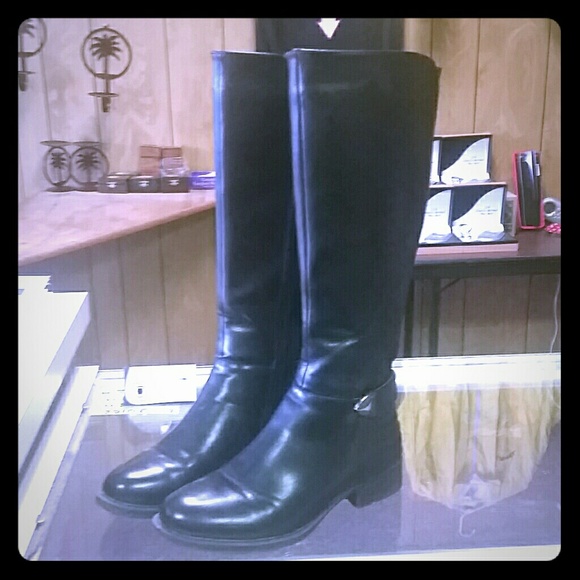 Black Leather Boots - Picture 1 of 1