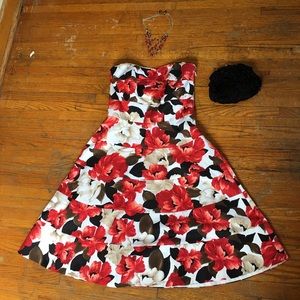 WHBM strapless dress with pockets (and tags!)