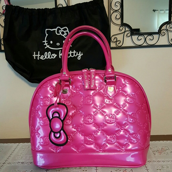Hello Kitty purse