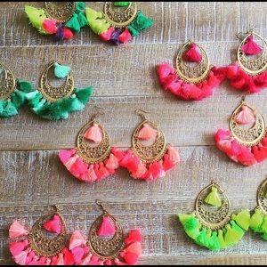 Gorgeous Tassel Earrings (1 pair)