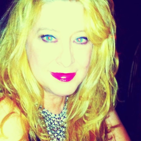 Meet your Posher, Billie - Picture 7 of 8