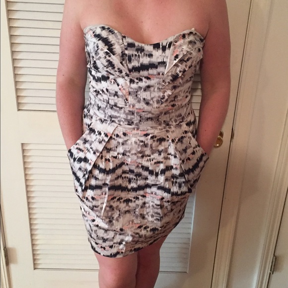 BCBG Generation strapless fitted dress