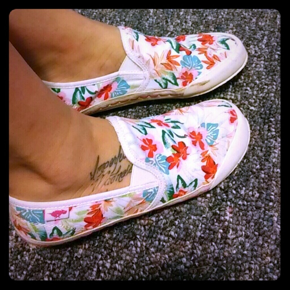 Rocketdog hawaiian slipons